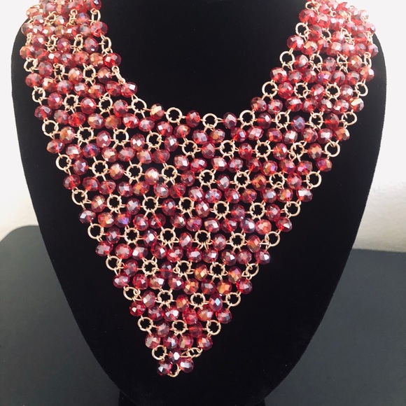 Jewelry - Crystal/ gold Bibb necklace and earrings